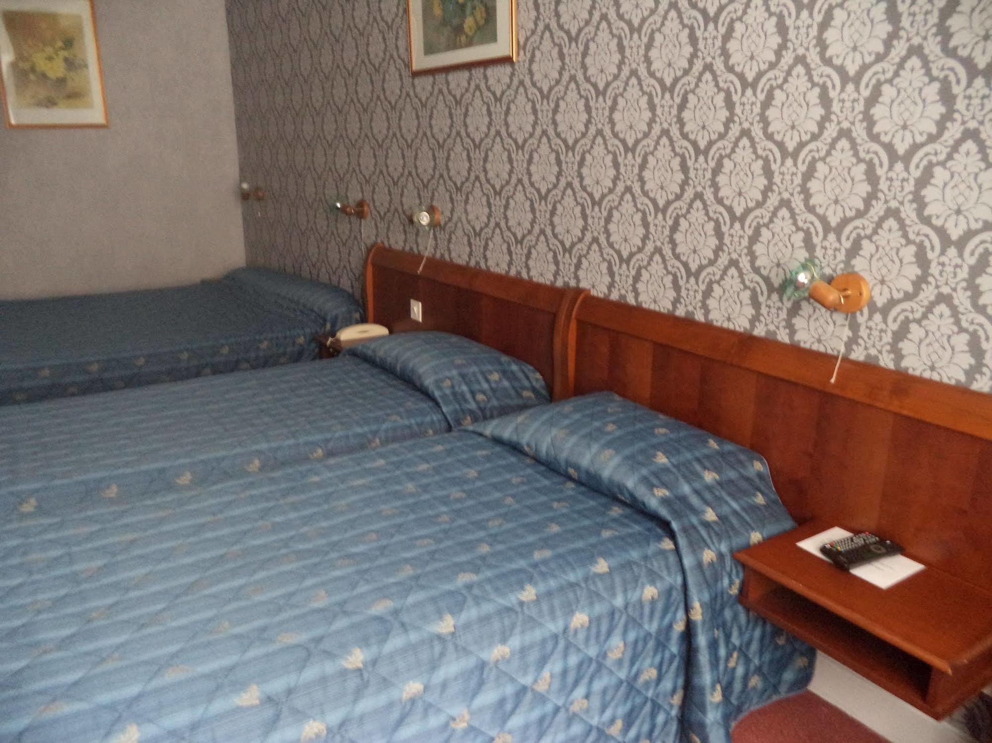 Cit'Hotel Avallon Vauban Ngoại thất bức ảnh